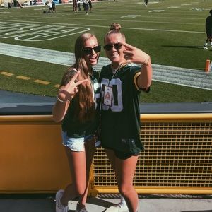 Meet your Posher, Alaina